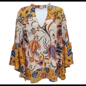 NWOT Flying Tomato Keyhole Bell Sleeve Shirt.